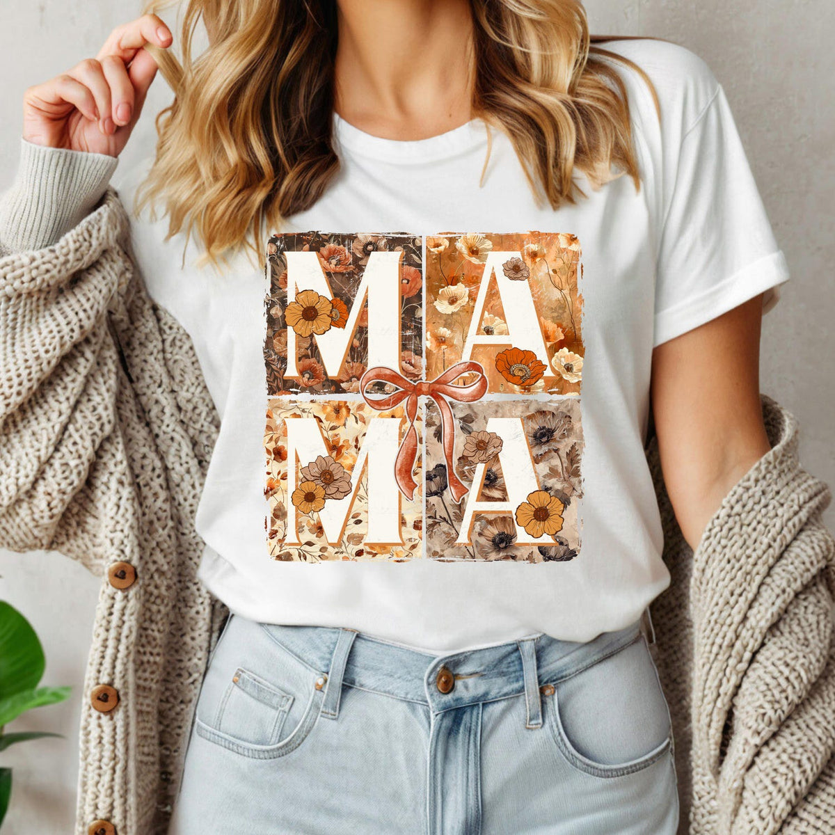 Mother's Day - Floral Mama Shirt, Mama Sweatshirt, Retro Mom Tshirt, Mother's Day Gift, Flower Shirts for Women, Floral New Mom Gift, Gift For Mama,Mom Tee