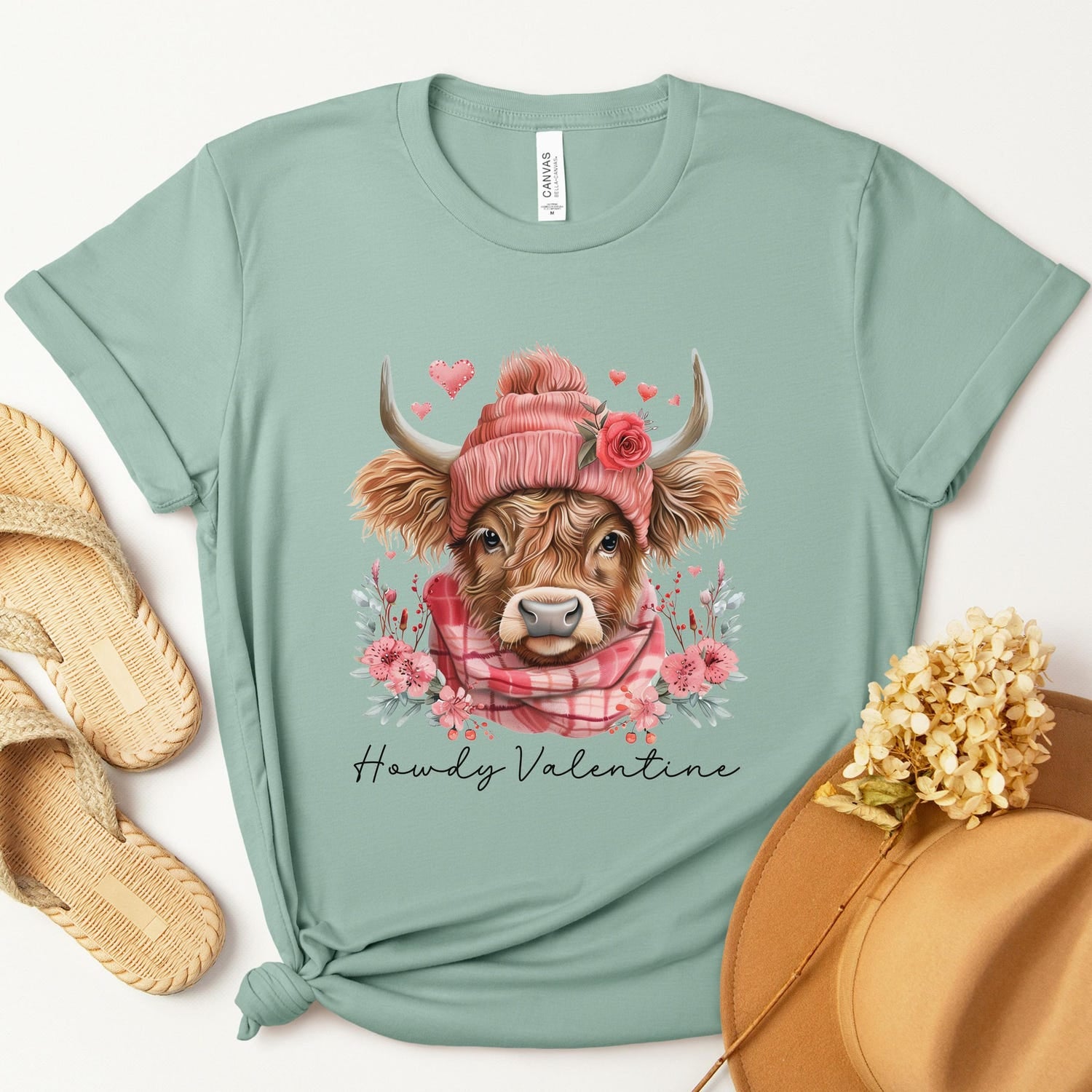 Valentines Day - Highland Cow Valentine's Day t-shirt, Howdy Valentine shirt, Coos Cow tee, Funny Western Valentine Tshirt, Valentine's Gift for Cowgirl,